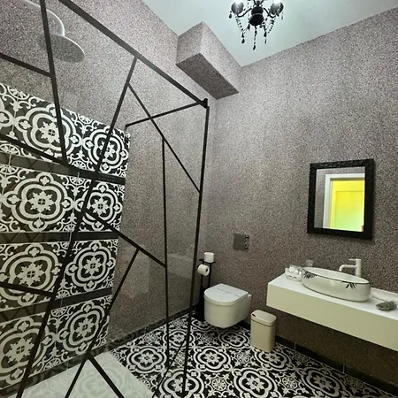 Jmr Splendor - Private Sauna & Bathtub Hotel