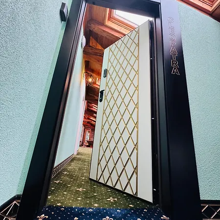 Hotel Jmr Splendor - Private Sauna & Bathtub