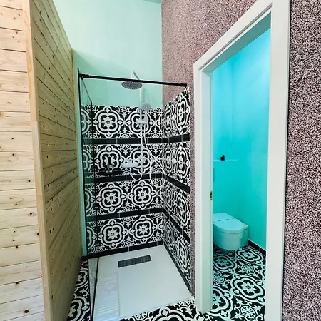 호텔 Jmr Splendor - Private Sauna & Bathtub 4*