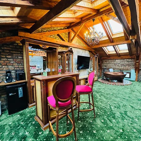 Jmr Splendor - Private Sauna & Bathtub Szálloda 4*