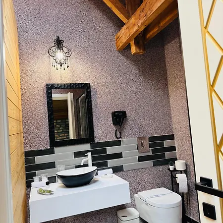 Hotel Jmr Splendor - Private Sauna & Bathtub 4*
