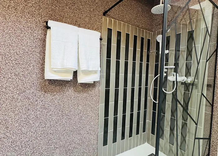 Hotel Jmr Splendor - Private Sauna & Bathtub 4*