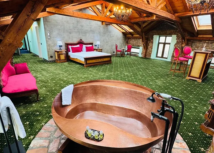Jmr Splendor - Private Sauna & Bathtub 4* Constanţa