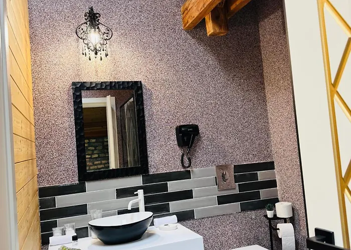 Hotel Jmr Splendor - Private Sauna & Bathtub 4*